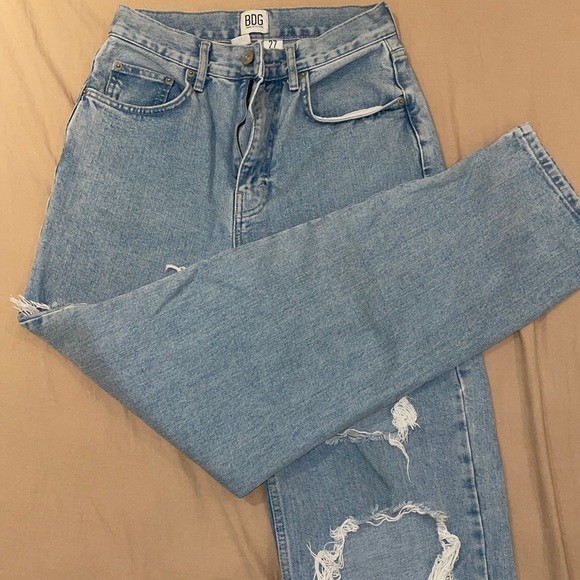 BDG high-rise, baggy, ripped jeans! - Picture 3 of 5